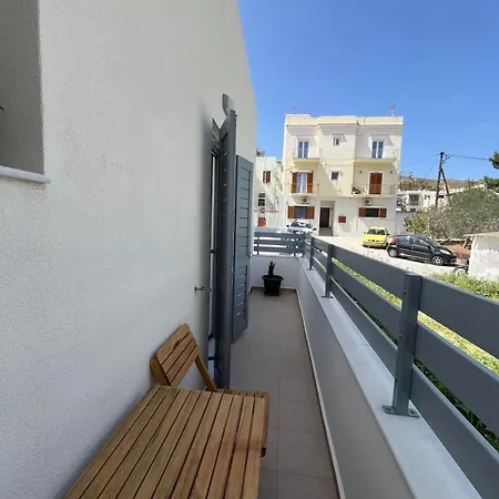 σύγχρονο στούντιο Эрмуполис